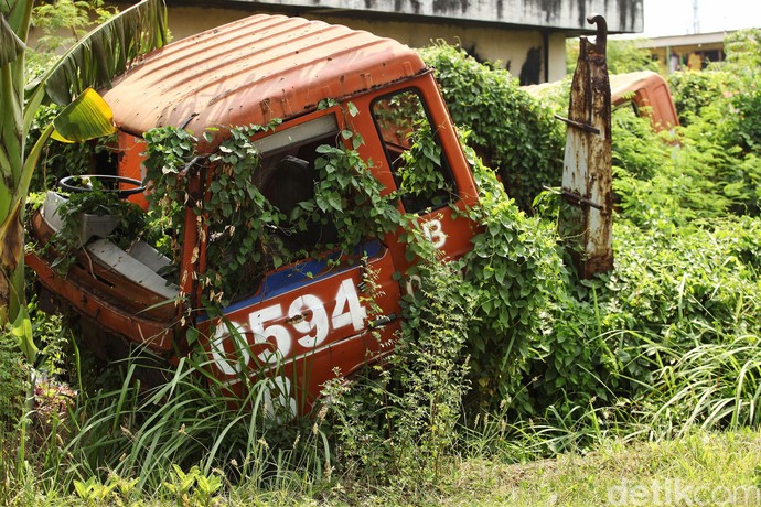 Penampakan Kuburan Truk Sampah Jakarta