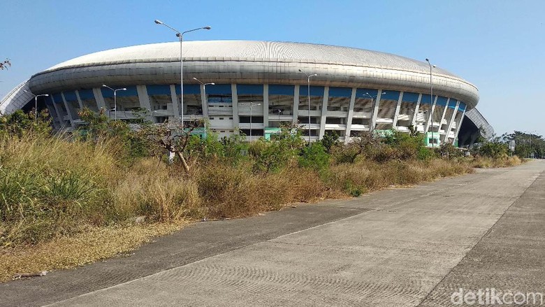Kisah Stadion GBLA: Korupsi, Pembunuhan dan Kini Rusak Terbengkalai Kisah Stadion GBLA: Korupsi, Pembunuhan dan Kini Rusak Terbengkalai