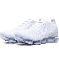 7 Jenis Sneakers yang Sudah Nggak Tren di 2019 Beserta Gantinya