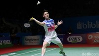 Pada gim pertama, Della/Rizki belum mampu menahan ganda China Li Wen Mei/Zheng Yu dengan skor 14-21.