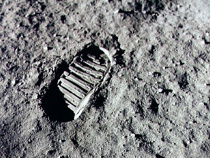 Sudah setengah abad sejak Neil Armstrong mendarat di bulan pada 20 Juli 1969. Berikut kumpulan foto dan deretan fakta menarik terkait misi Apollo 11. Yuk, simak