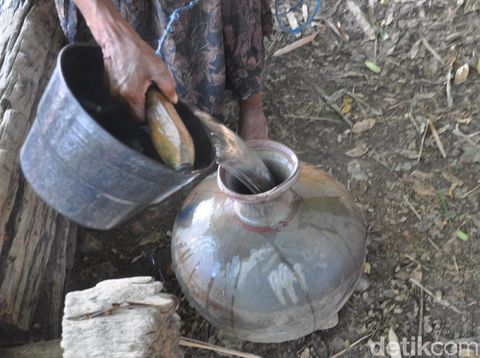 Begini Perjuangan Warga Grobogan Mencari Air di Musim Kemarau