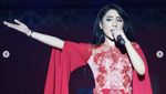 Diajak Liburan ke Bali oleh Hotman Paris, Siapa Bella Nova?