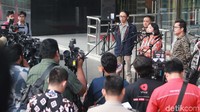 Mereka memberikan keterangan pers di Gedung KPK, Jakarta, Rabu (17/7/2019).