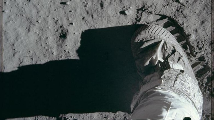 Sudah setengah abad sejak Neil Armstrong mendarat di bulan pada 20 Juli 1969. Berikut kumpulan foto dan deretan fakta menarik terkait misi Apollo 11. Yuk, simak