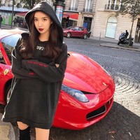 Inilah selebgram @vickybabyswl yang akrab disapa Vicky. Seperti dikutip feedytv, Vicky sangat populer di media sosial China. Dia pun dijuluki the most beautiful girl amongst the crazy rich Chinese. Foto: Instagram @vickybabyswl