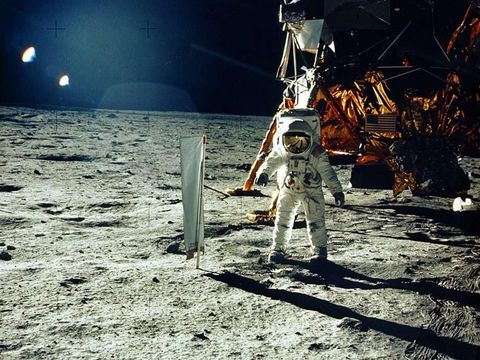 Penjelasan Mengapa Manusia Tak Lagi ke Bulan