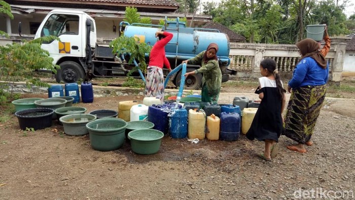 Perusahaan Tambang di Pasuruan Diwajibkan Pasok Air untuk Desa Kekeringan