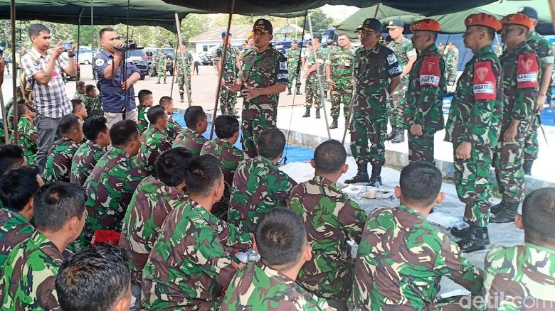 TNI AU Gelar Latihan Perang Memutus Rantai Sinyal Musuh TNI AU Gelar Latihan Perang Memutus Rantai Sinyal Musuh