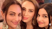 Iulia terkenal sebagai presenter, bintang film dan juga penyanyi di India. Dok. Instagram/vanturiulia