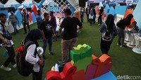 Ketua Panitia Penyelenggara Indonesia Open, Achmad Budiharto, mengatakan itu merupakan gagasan mantan pemain bulutangkis yang juga kerap menjadi komentator Yuni Kartika.
