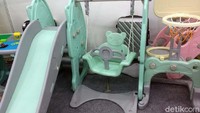 Salah satunya Happy Play Indonesia. Perusahaan lokal satu-satunya di IITE ini memamerkan produk-produk playgroundnya yang beragam.