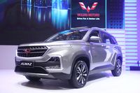Wuling Almaz 7 Penumpang