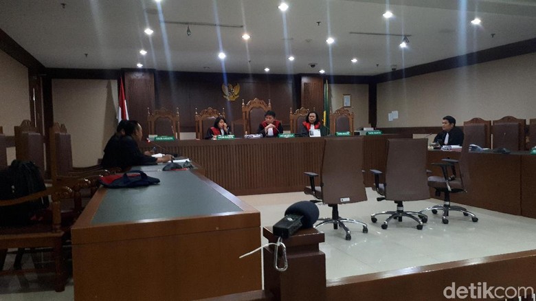 Terdakwa Erwin Sakit, Sidang Dakwaan Kasus Suap Proyek Bakamla Ditunda Terdakwa Erwin Sakit, Sidang Dakwaan Kasus Suap Proyek Bakamla Ditunda