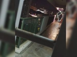 Tanpa Kaki Kanan, Kurir Ini Antar Makanan Naik Tangga ke Lantai 14