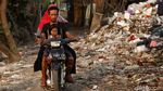 Potret Nyata Tumpukan Sampah Plastik di Sekitar Kita