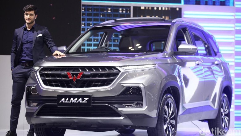 Wuling Almaz Foto: Rifkianto Nugroho Wuling Almaz Foto: Rifkianto Nugroho