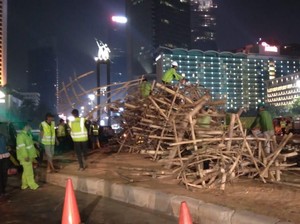 Bongkar Bambu Getah Getih, DKI: Sudah pada Jatuh, Membahayakan