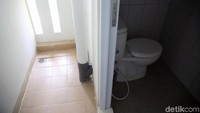 Beginilah kondisi kamar mandi dan toilet rusun tersebut.