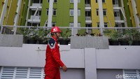 Rusun ini merupakan hunian pertama yang terintegrasi dengan pasar tradisional. 