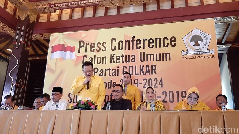 Deklarasi Caketum Golkar, Bamsoet Singgung Pasukan Singa Dipimpin Domba Deklarasi Caketum Golkar, Bamsoet Singgung Pasukan Singa Dipimpin Domba