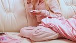 Ini Gaya Manis Model Angelica Kenova, Barbie Rusia yang Hobi Ngopi