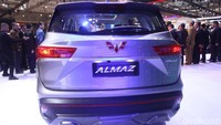 Padahal di negara asalnya, Almaz yang mengadopsi Baojun 530 bisa mengangkut tujuh orang di dalamnya. 