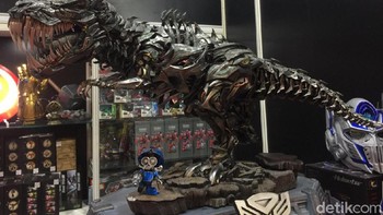 Mau Bisnis Action Figure? Tiru Cara ini