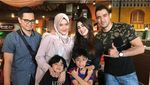 Akan Segera Menikah, Ini Potret Kedekatan Tania Nadira dan Abdull Alwi Saat Dinner