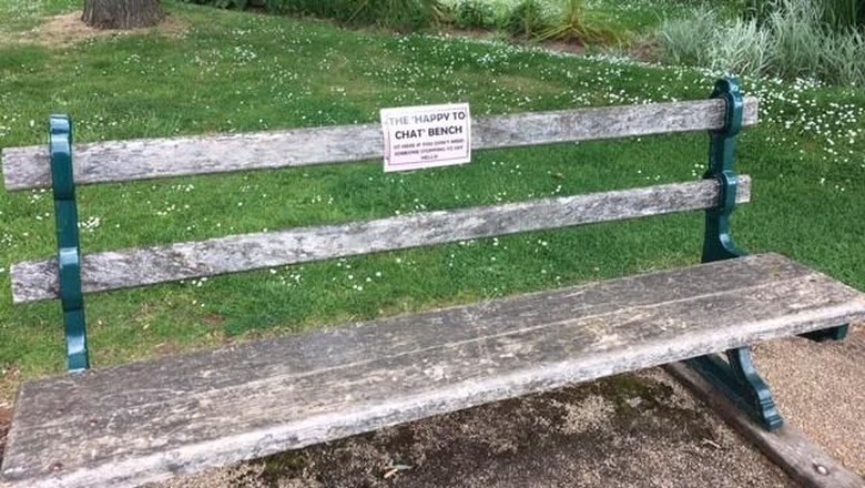 Chat Bench di Inggris (Avon and Somerset Police/Facebook) Chat Bench di Inggris (Avon and Somerset Police/Facebook)