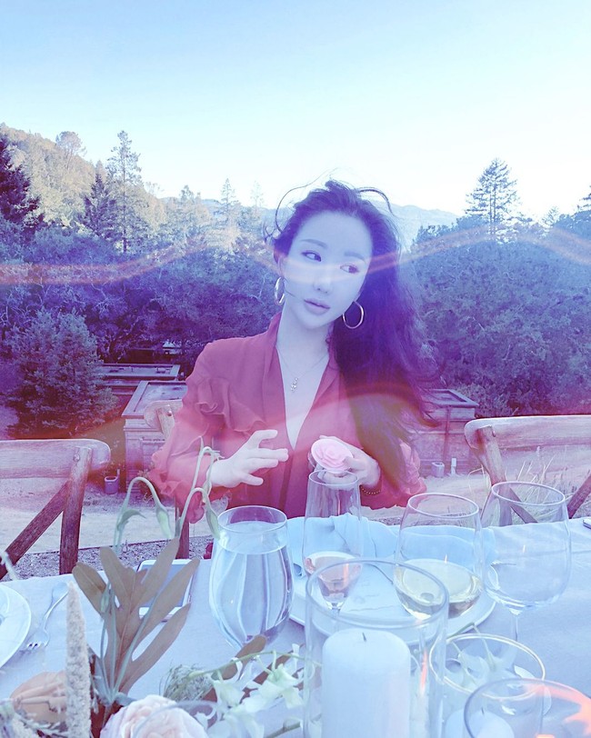 Dalam beberapa foto dan selfie-nya yang diunggah ke Instagram, Soorin memang menunjukkan gaya yang menarik. Foto: Instagram @thisissoorin