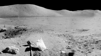 Dalam Apollo 12 ada Pete Conrad dan Alan Bean. Foto: NASA