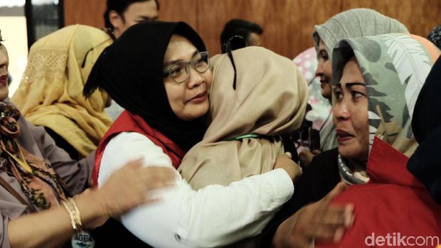 3 Emak Terdakwa Kampanye Hitam Pada Jokowi Dituntut 8 Bulan Bui