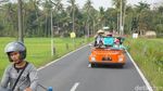 Foto Menembus Pedesaan Magelang dengan Mobil VW Camat