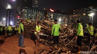 Karya seni itu rencananya akan diganti dengan taman. detikcom/lamhot Aritonang