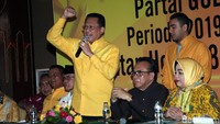 Pada acara itu, turut hadir Pemuda Pancasila dan Forum Komunikasi Putra Putri Purnawirawan Indonesia (FKPPI). Tampak pula Paskah Suzetta, Yorrys Raweyai, serta Nusron Wahid. Namun caketum Indra Bambang Utoyo dan Ridwan Hisyam tidak menghadiri deklarasi tersebut.