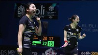 Kim/Kong mulai menjauh 17-12 dan mengakhiri pertandingan dengan skor 21-13.