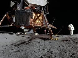 Deretan Foto Panorama Pendaratan Bulan yang Baru Dirilis NASA