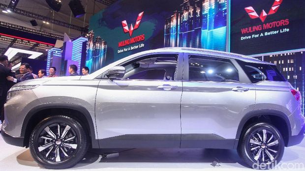 GIIAS 2019: Beda 4 Tipe Wuling Almaz, yang Murah Dapat Apa Saja?