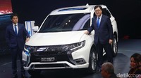 Outlander PHEV diluncurkan di GIIAS 2019, ICE BSD, Tangerang, Kamis (18/7/2019).