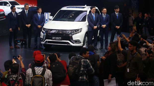 Outlander PHEV, Bukti Teknologi 100 Tahun Mitsubishi