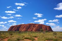 Uluru (iStock)