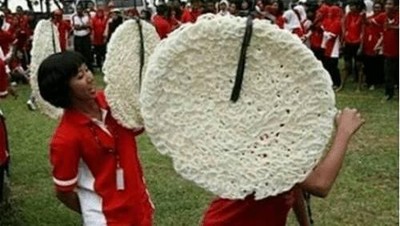 Heboh Kerupuk Jumbo, Meme Kerupuk Ini Juga Bikin Ngakak!