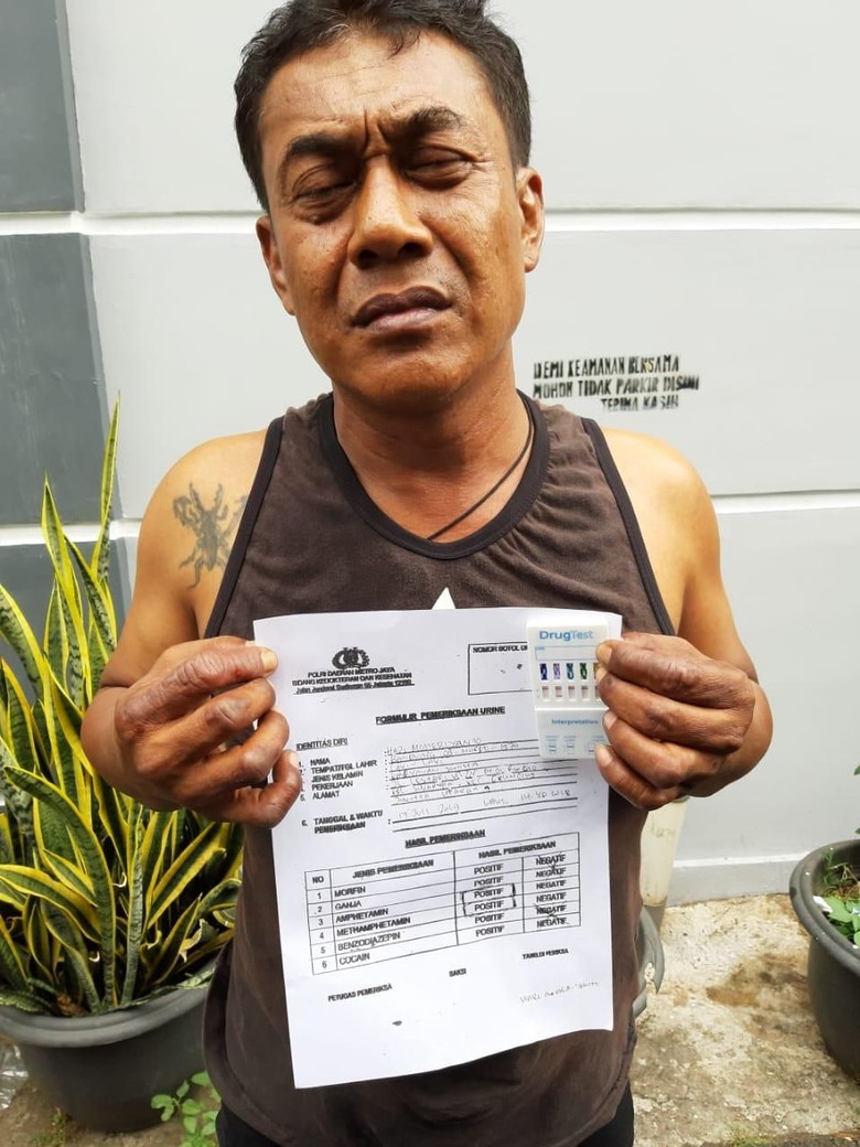 Ini Potret Nunung Saat Diciduk Polisi terkait Sabu