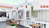 Berkonsep Serba Putih, 5 Kafe Instagenik di Jakarta Ini Bisa Jadi Tempat Nongkrong