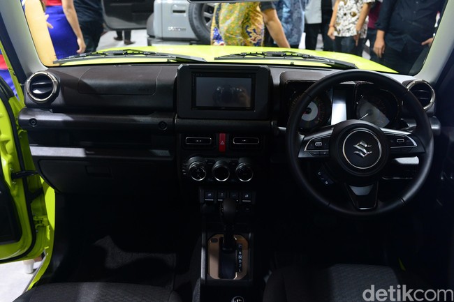 Berita Populer: Kejutan Wuling Almaz, Harga Suzuki Jimny