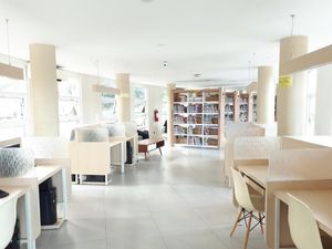 Asyiknya Lapangan Gasibu di Bandung, Punya Perpustakaan