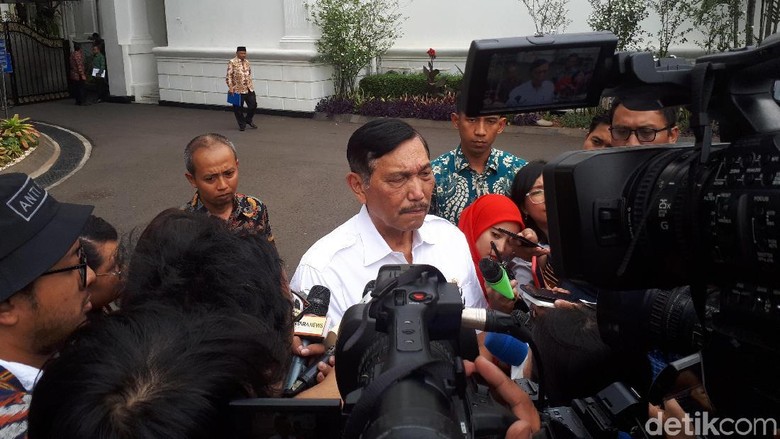 Luhut Sempat Bertemu Airlangga dan Bamsoet, Titip Pesan soal Golkar Luhut Sempat Bertemu Airlangga dan Bamsoet, Titip Pesan soal Golkar