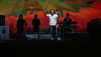 Dewa 19 sukses memanaskan We The Fest 2019 hari pertama. Foto: Muhammad Ridho Suhandi