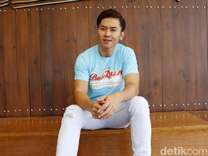 Foto Liburan Bareng Imel Ten2Five, Rafael Tan Diperingati Netizen